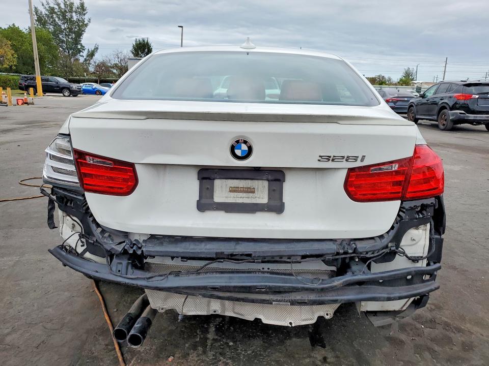 Продаж на аукціоні авто 2015 Bmw 328, vin: WBA3A5G58FNS91932, номер лоту: 51121176