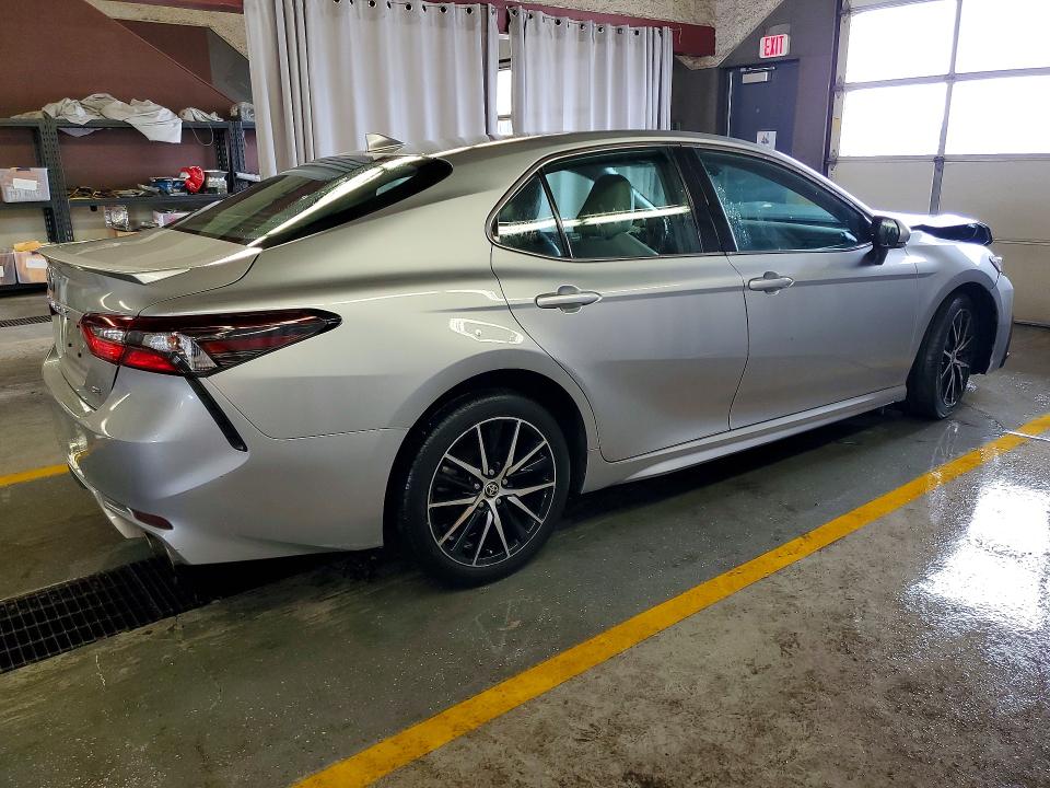 Aukcja sprzedaży 2022 Toyota Camry, vin: 4T1G11AK3NU045978, numer aukcji: 51285056