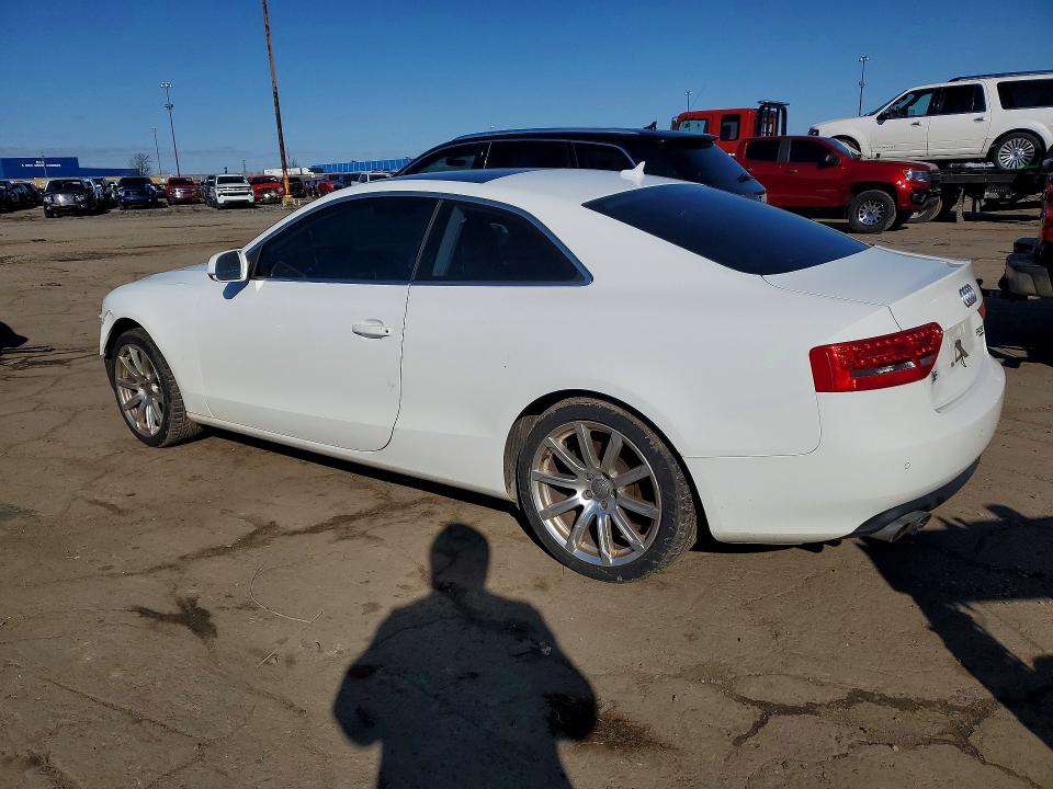 48930686 :رقم المزاد ، WAULFAFRXBA038725 vin ، 2011 Audi A5 مزاد بيع