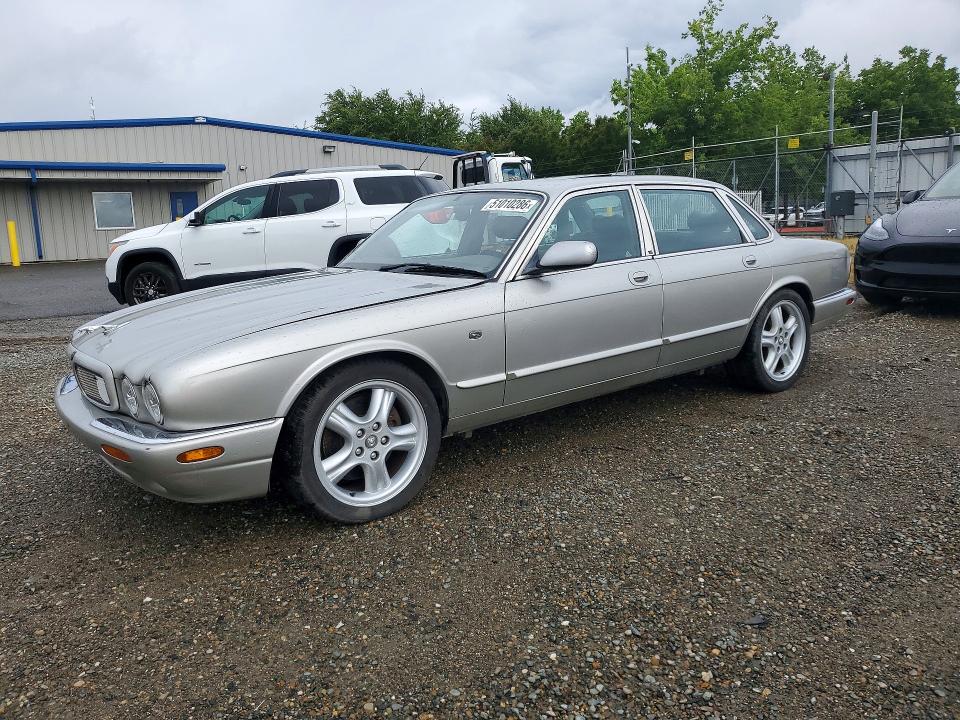 Продажа на аукционе авто 1999 Jaguar Xjr, vin: SAJPX1847XC854663, номер лота: 51010286