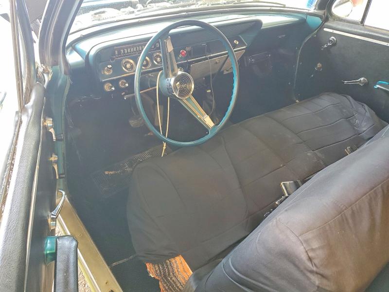 51161836 :رقم المزاد ، 115118125939 vin ، 1961 Chevrolet Uk مزاد بيع