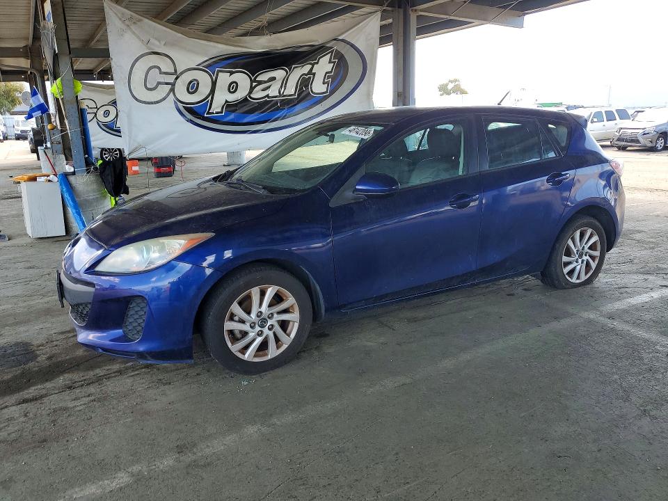 48142096 :رقم المزاد ، JM1BL1L87D1706020 vin ، 2013 Mazda 3 مزاد بيع