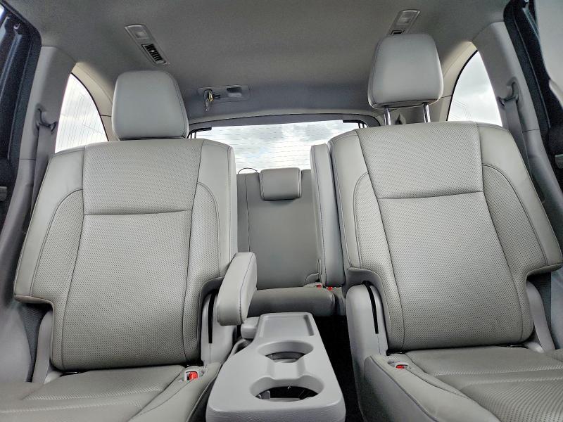 48510506 :رقم المزاد ، 5TDYZRFH4JS240158 vin ، 2018 Toyota Highlander مزاد بيع