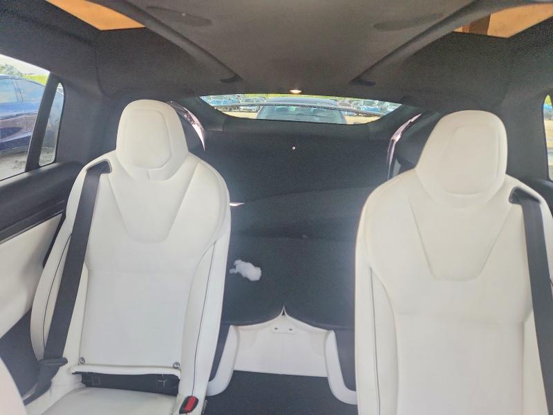 Продажа на аукционе авто 2022 Tesla Model X, vin: 7SAXCBE63NF343590, номер лота: 49390076