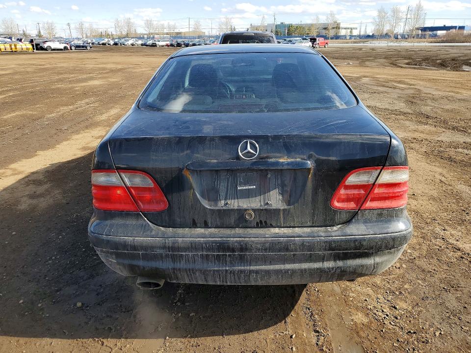2002 Mercedes-benz Clk მანქანა იყიდება აუქციონზე, vin: WDBLJ70GX2T105404, აუქციონის ნომერი: 49220866