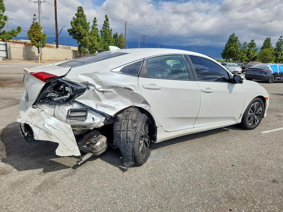 Продажа на аукционе авто 2017 Honda Civic, vin: 2HGFC1F33HH652547, номер лота: 50654736