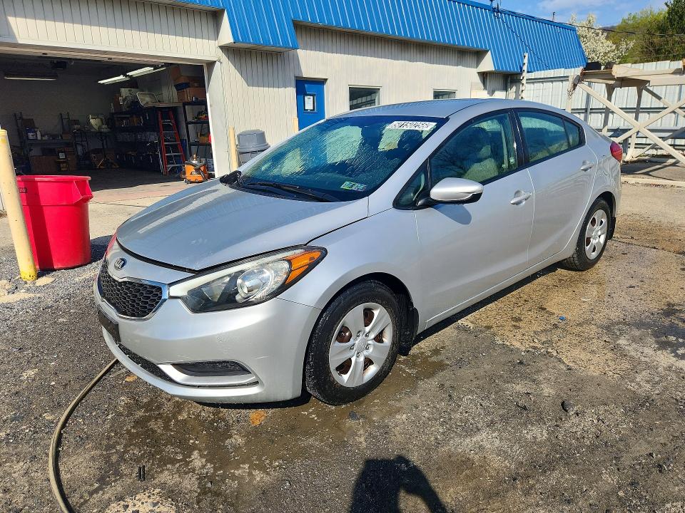 2016 Kia Forte მანქანა იყიდება აუქციონზე, vin: KNAFK4A61G5527439, აუქციონის ნომერი: 50150256