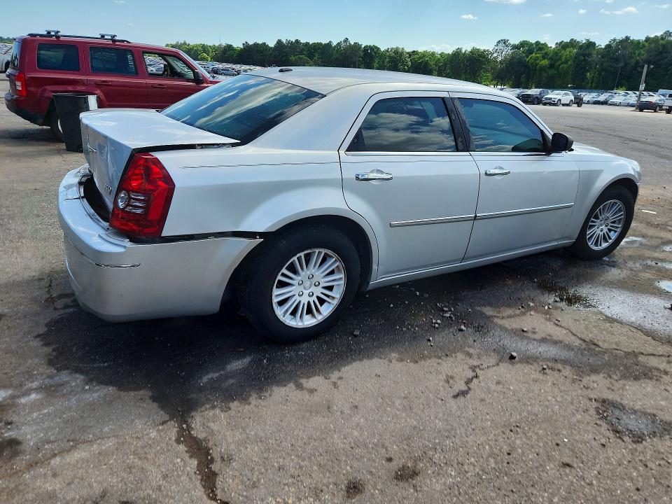 2010 Chrysler 300 მანქანა იყიდება აუქციონზე, vin: 2C3CA5CV2AH262943, აუქციონის ნომერი: 50262366