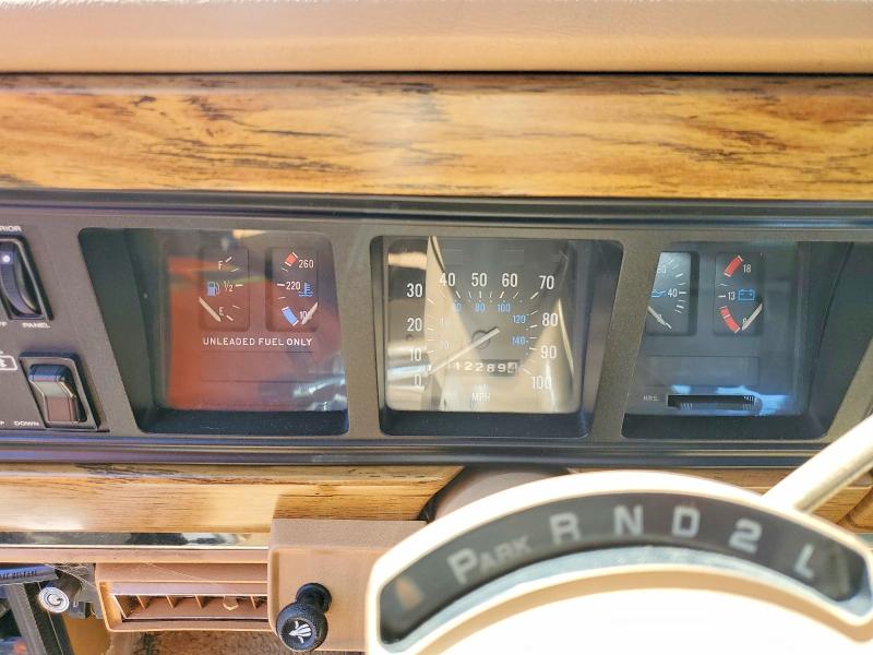 1987 Jeep Grand Wagoneer მანქანა იყიდება აუქციონზე, vin: 1JCNJ15U5HT000489, აუქციონის ნომერი: 51178676