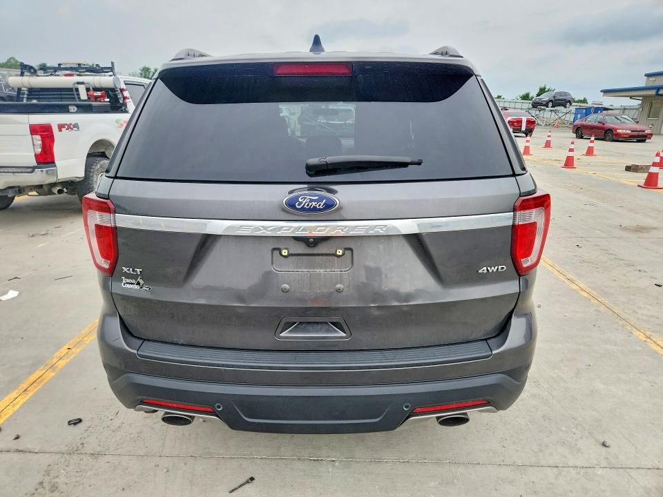 50994206 :رقم المزاد ، 1FM5K8D86JGA65695 vin ، 2018 Ford Explorer مزاد بيع