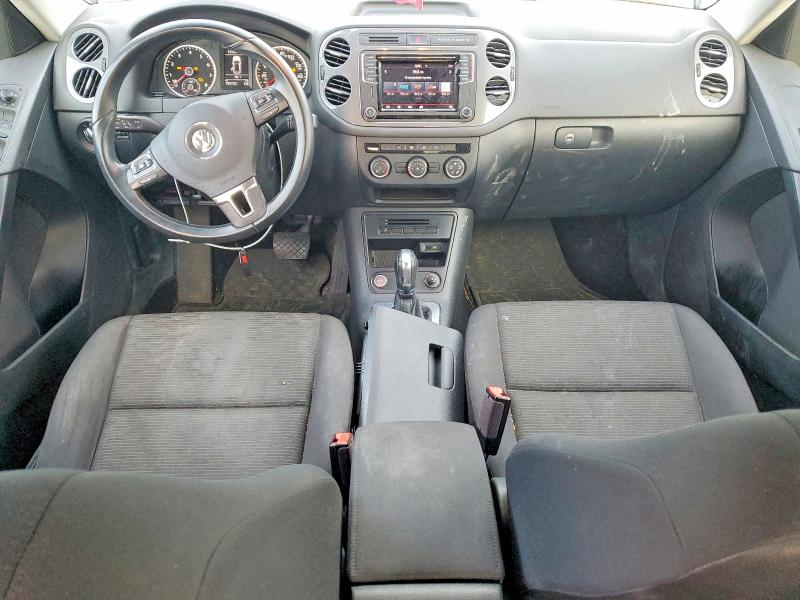 47758036 :رقم المزاد ، WVGAV7AX7HK049864 vin ، 2017 Volkswagen Tiguan مزاد بيع