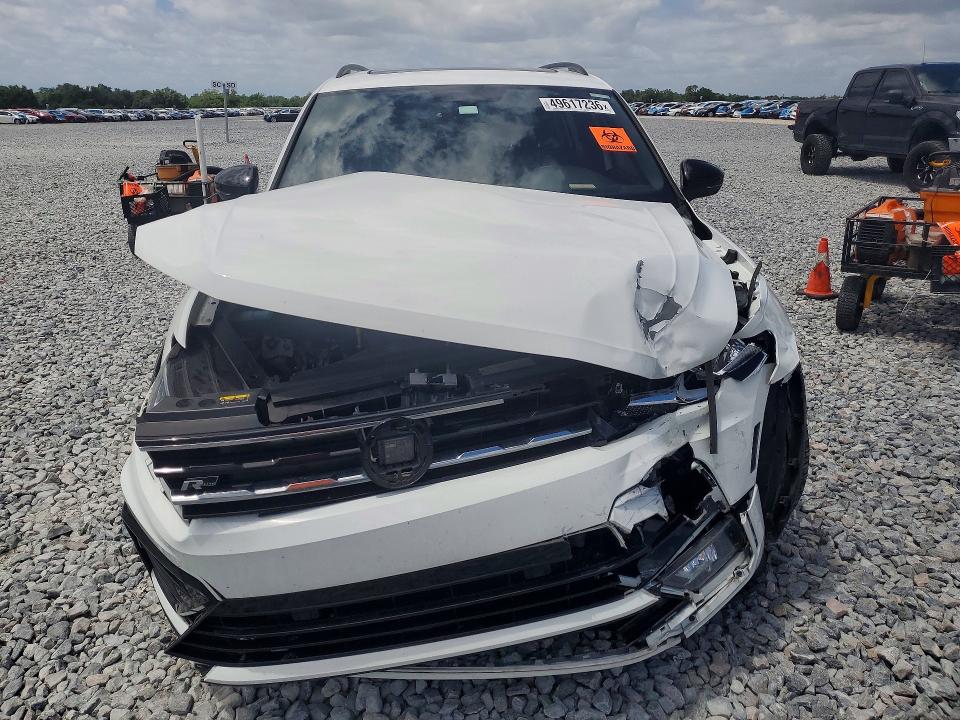 Продажа на аукционе авто 2021 Volkswagen Tiguan, vin: 3VV3B7AX7MM129482, номер лота: 49617236