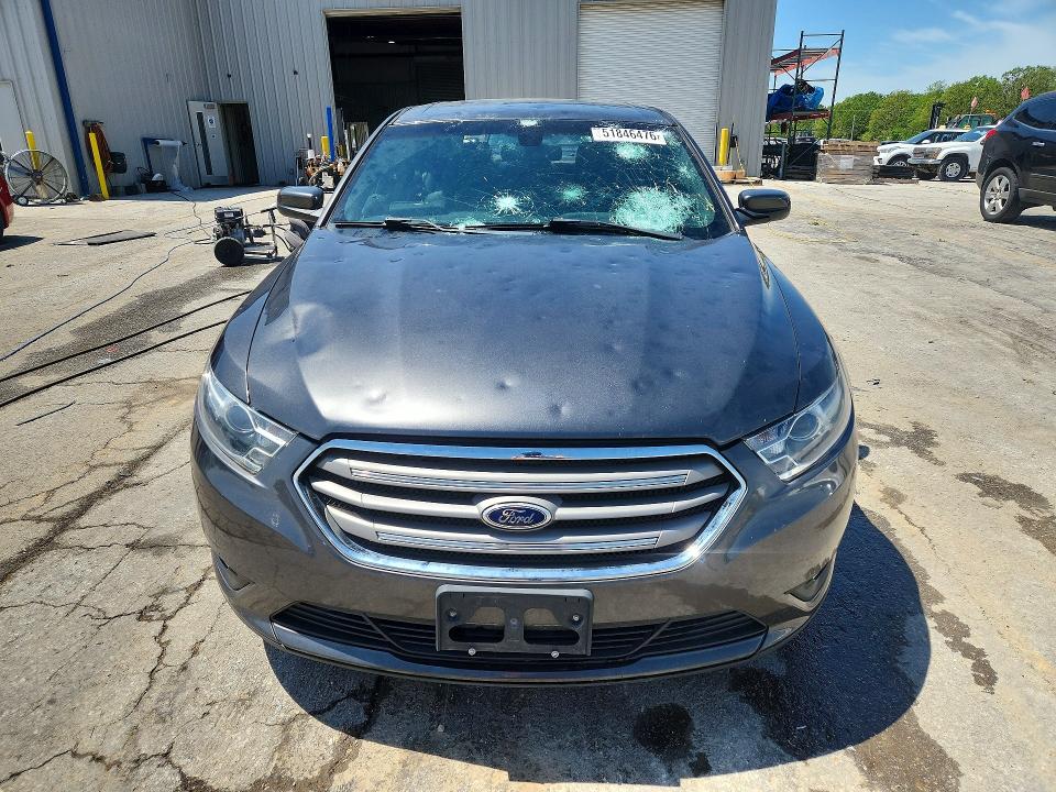 2015 Ford Taurus მანქანა იყიდება აუქციონზე, vin: 1FAHP2E84FG196085, აუქციონის ნომერი: 51846476