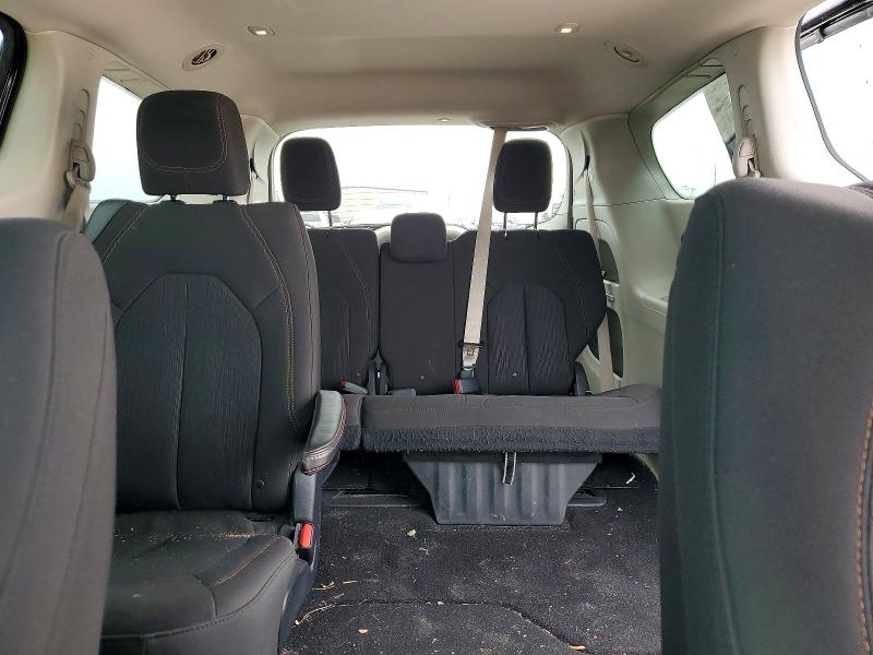 Продаж на аукціоні авто 2018 Chrysler Pacifica, vin: 2C4RC1FG4JR123428, номер лоту: 49959266