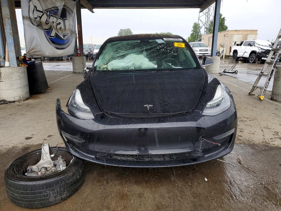 Продажа на аукционе авто 2018 Tesla Model 3, vin: 5YJ3E1EA2JF172670, номер лота: 50510996