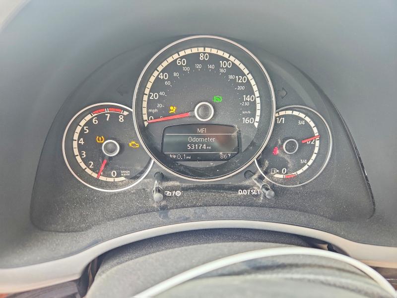 2015 Volkswagen Beetle მანქანა იყიდება აუქციონზე, vin: 3VW517AT7FM806392, აუქციონის ნომერი: 49955876