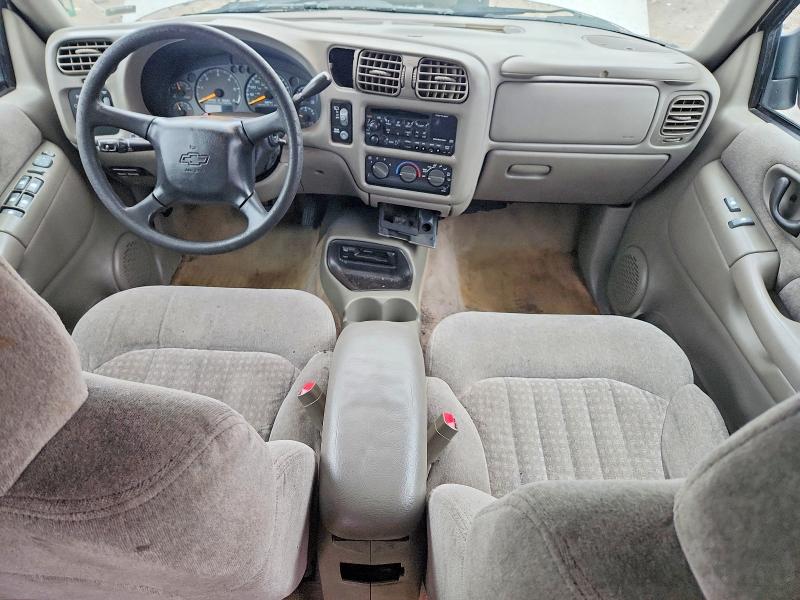 49545406 :رقم المزاد ، 1GNCS13W0Y2152672 vin ، 2000 Chevrolet Blazer مزاد بيع