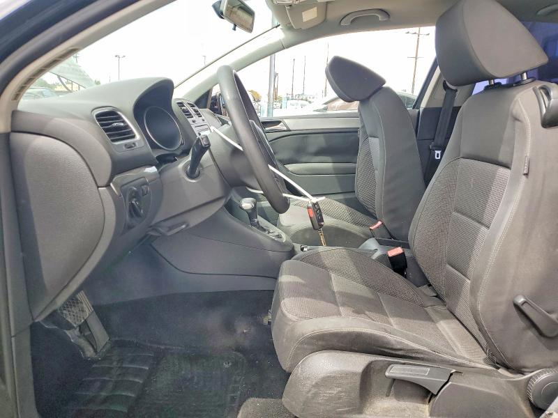49939286 :رقم المزاد ، WVWBB7AJ7AW304069 vin ، 2010 Volkswagen Golf مزاد بيع