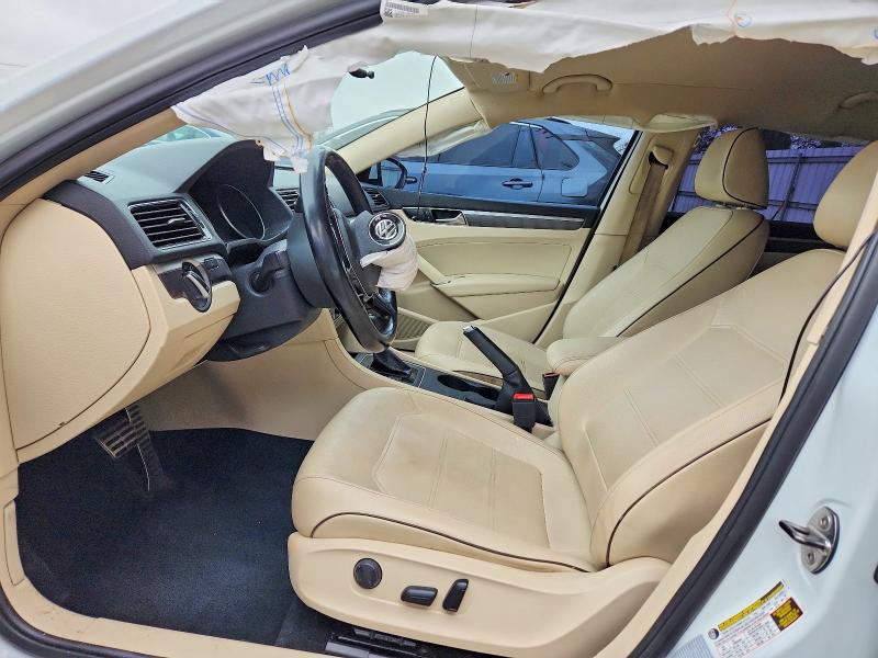 Продаж на аукціоні авто 2017 Volkswagen Passat, vin: 1VWDT7A33HC061196, номер лоту: 48437056