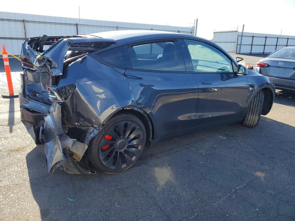 Продажа на аукционе авто 2022 Tesla Model Y, vin: 7SAYGDEF5NF451729, номер лота: 49876766