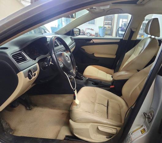 Продаж на аукціоні авто 2011 Volkswagen Jetta, vin: 3VW3L7AJ7BM072184, номер лоту: 48575526