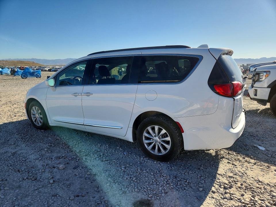 Продаж на аукціоні авто 2017 Chrysler Pacifica, vin: 2C4RC1BG1HR621683, номер лоту: 48664136