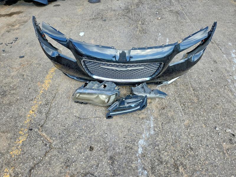 49780486 :رقم المزاد ، 2C3CCAEGXFH755911 vin ، 2015 Chrysler 300c مزاد بيع