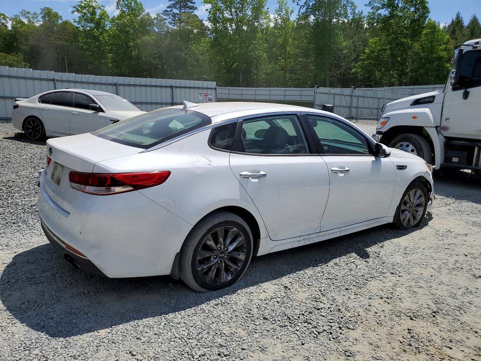 2018 Kia Optima მანქანა იყიდება აუქციონზე, vin: 5XXGT4L37JG265890, აუქციონის ნომერი: 50043696