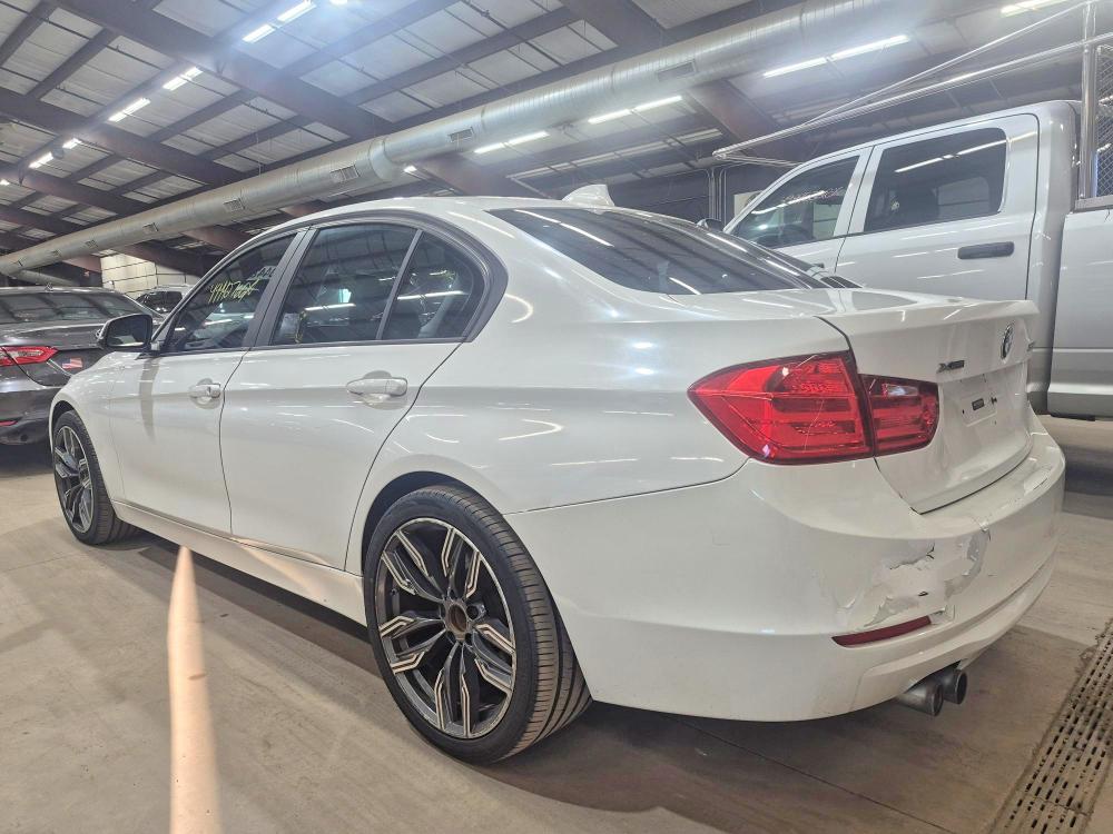 49442766 :رقم المزاد ، WBA3B5C59DF593627 vin ، 2013 Bmw 328 مزاد بيع