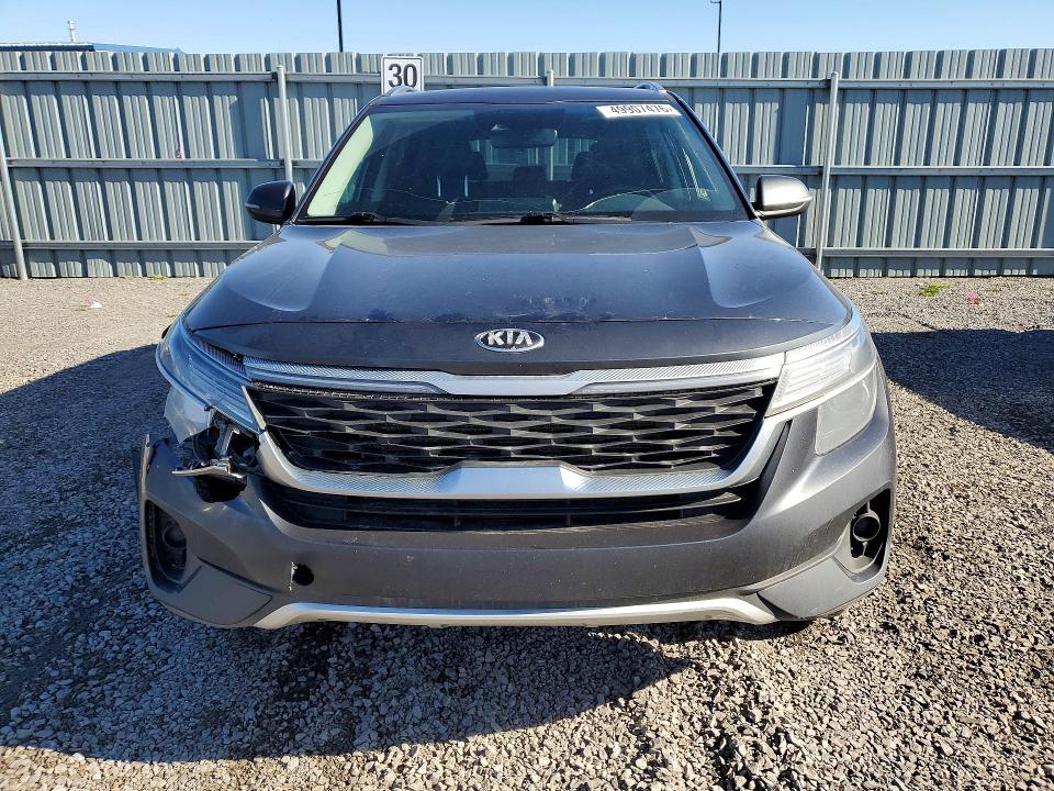 49907476 :رقم المزاد ، KNDEUCAA7M7060681 vin ، 2021 Kia Seltos مزاد بيع