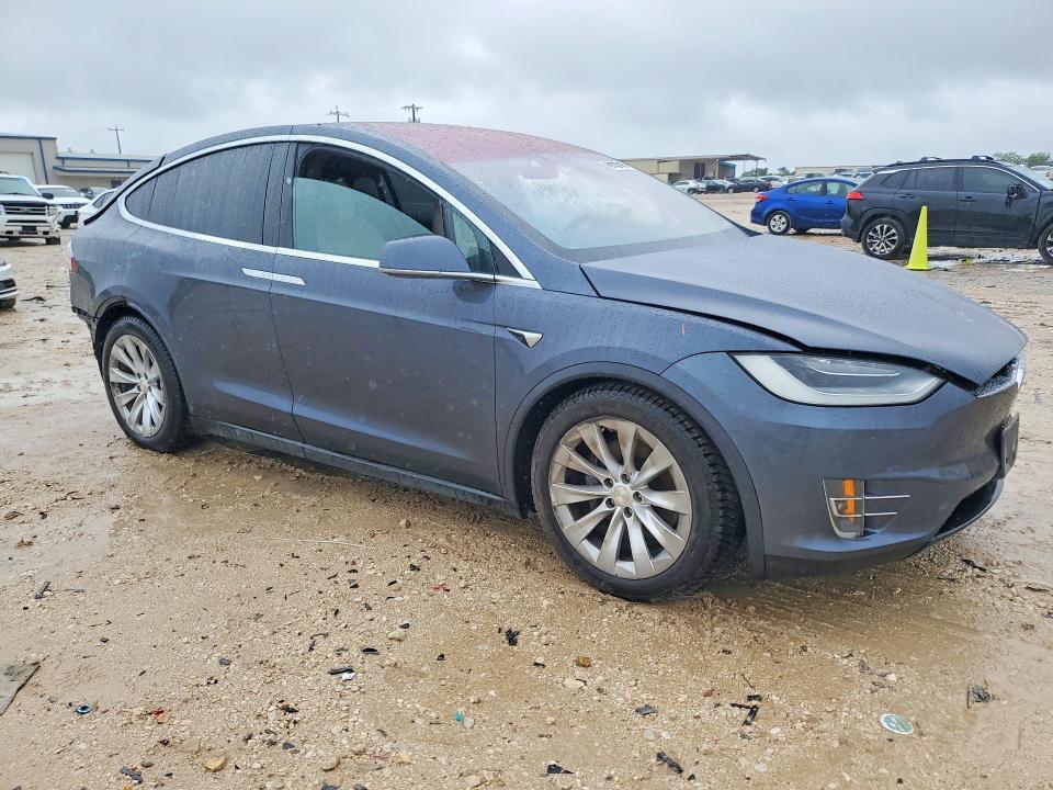 Продажа на аукционе авто 2020 Tesla Model X, vin: 5YJXCBE23LF228690, номер лота: 49103146
