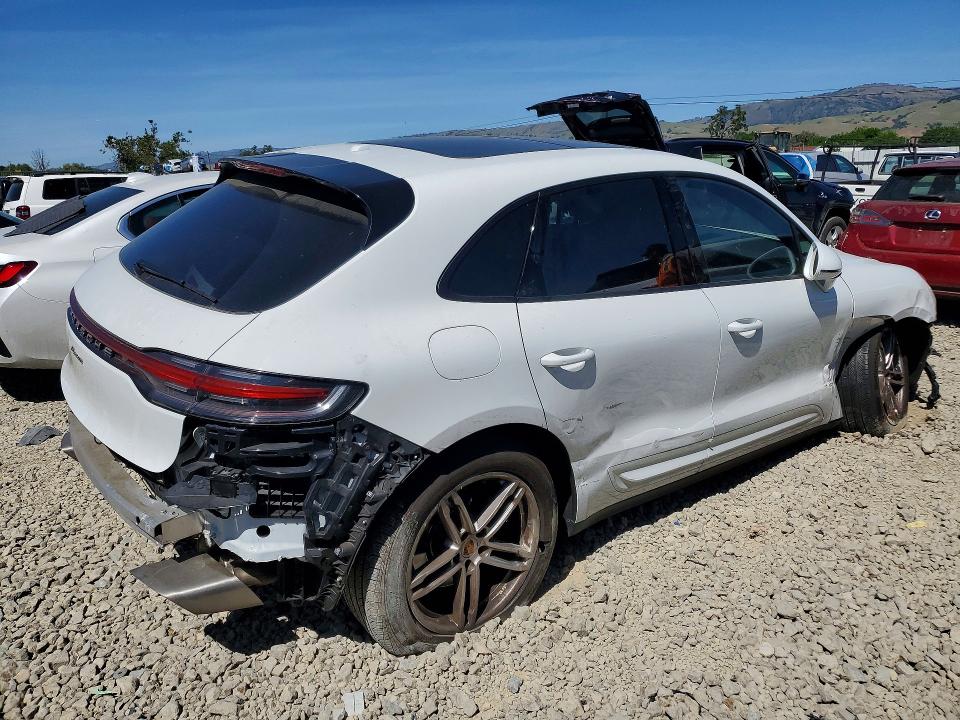 49226096 :رقم المزاد ، WP1AA2A51PLB21053 vin ، 2023 Porsche Macan مزاد بيع