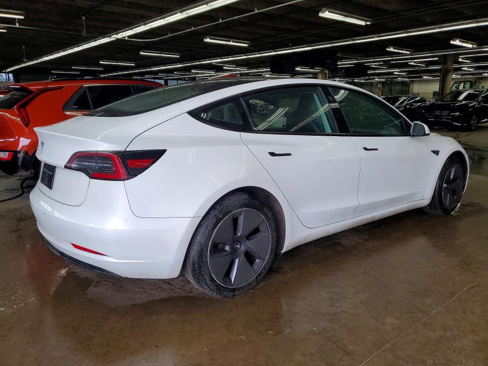 Продажа на аукционе авто 2022 Tesla Model 3, vin: 5YJ3E1EA6NF371551, номер лота: 49803156