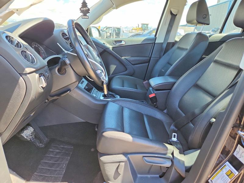 49957086 :رقم المزاد ، WVGBV7AXXHK020623 vin ، 2017 Volkswagen Tiguan مزاد بيع