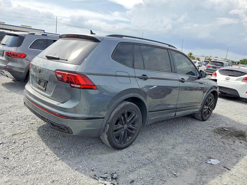48910416 :رقم المزاد ، 3VVCB7AX4NM003811 vin ، 2022 Volkswagen Tiguan مزاد بيع