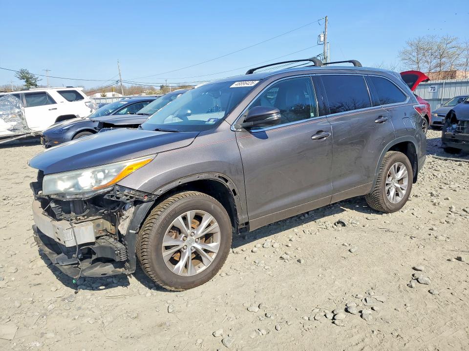 Auction sale of the 2015 Toyota Highlander, vin: 5TDJKRFH4FS157536, lot number: 48896426