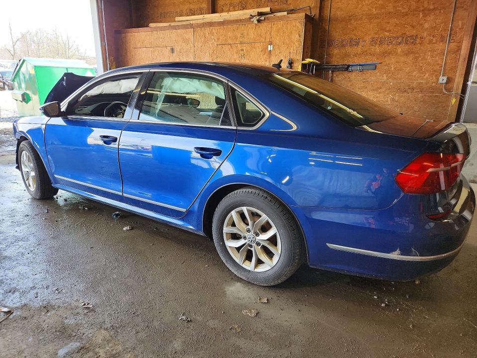 48272566 :رقم المزاد ، 1VWAT7A35GC051562 vin ، 2016 Volkswagen Passat مزاد بيع