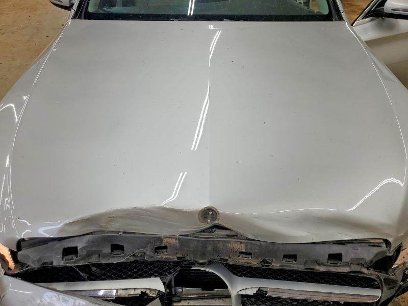 51827446 :رقم المزاد ، 55SWF4KB3GU175335 vin ، 2016 Mercedes-benz C مزاد بيع