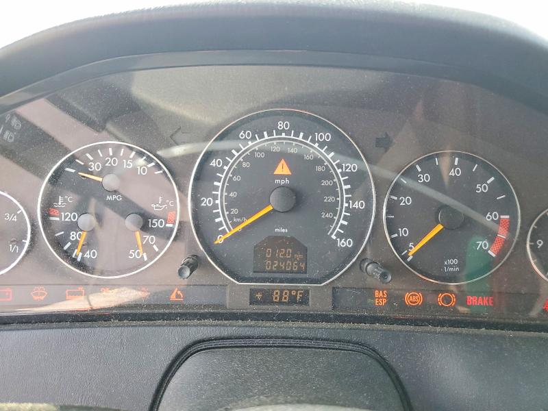 2001 Mercedes-benz Sl მანქანა იყიდება აუქციონზე, vin: WDBFA68F21F198161, აუქციონის ნომერი: 50531476