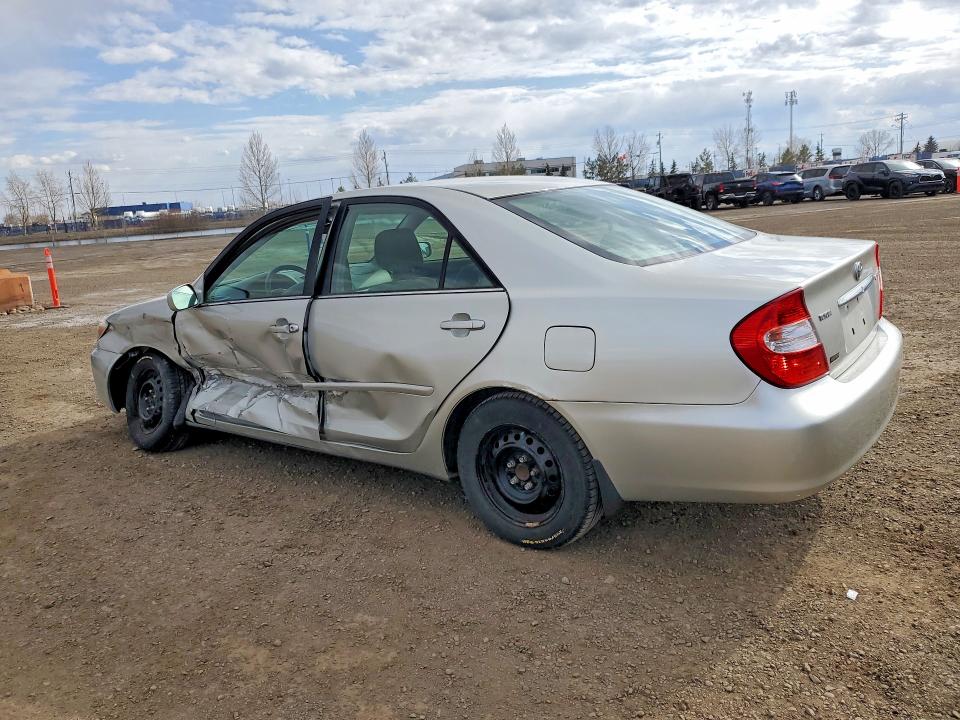 52040746 :رقم المزاد ، 4T1BE32K64U893571 vin ، 2004 Toyota Camry مزاد بيع