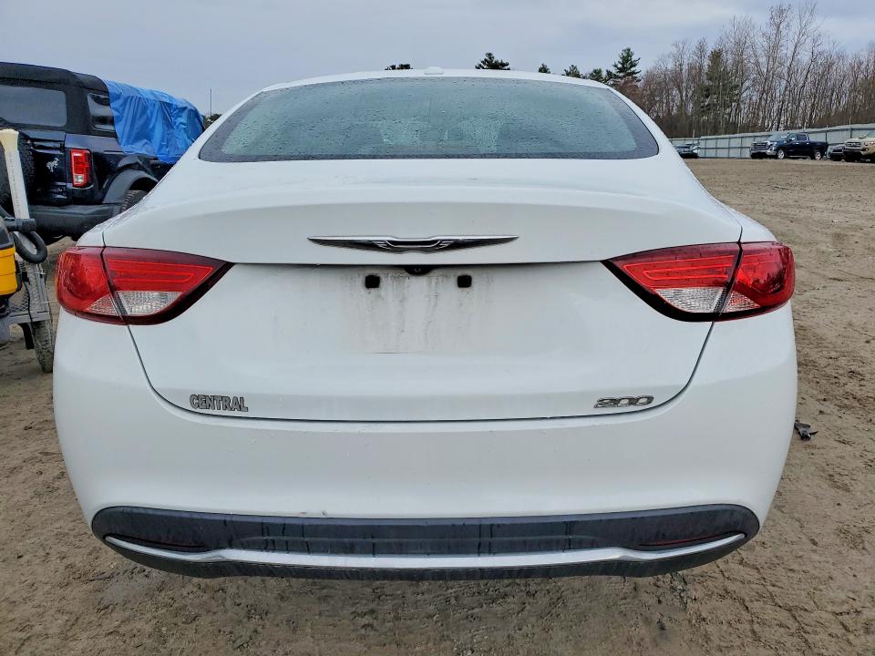 2015 Chrysler 200 მანქანა იყიდება აუქციონზე, vin: 1C3CCCAB4FN672570, აუქციონის ნომერი: 48223916