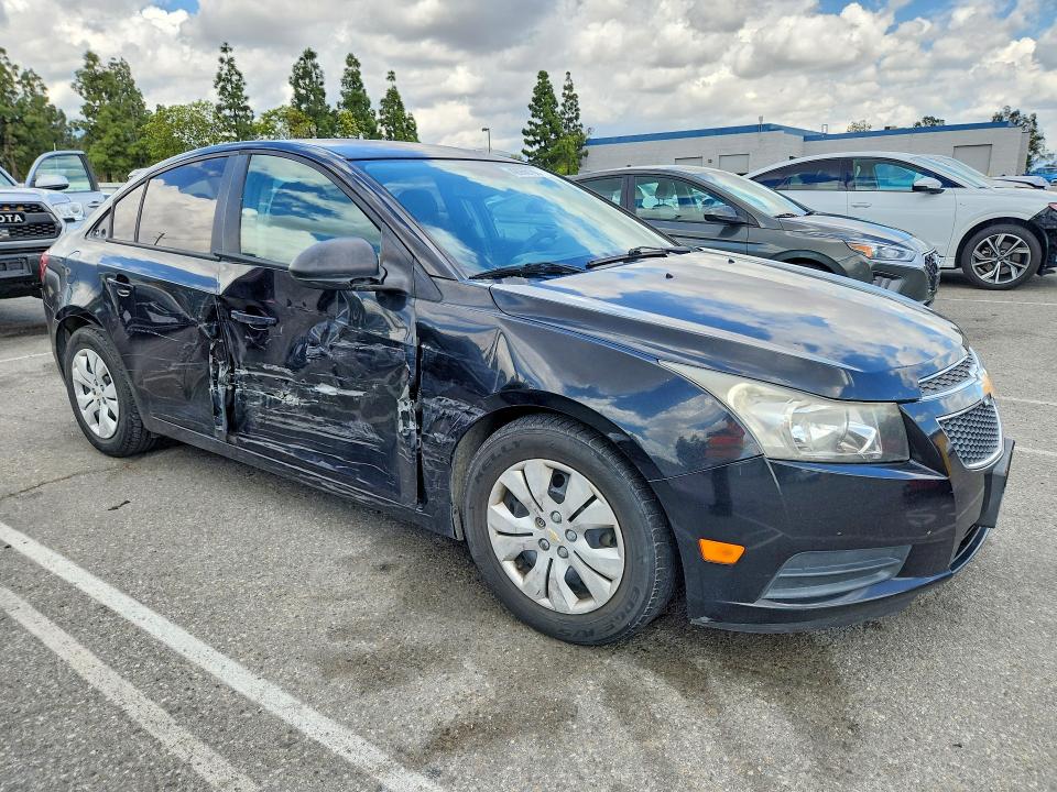 48966166 :رقم المزاد ، 1G1PA5SG6E7169367 vin ، 2014 Chevrolet Cruze مزاد بيع