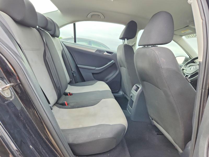 51645116 :رقم المزاد ، 3VW2B7AJ4HM270793 vin ، 2017 Volkswagen Jetta مزاد بيع