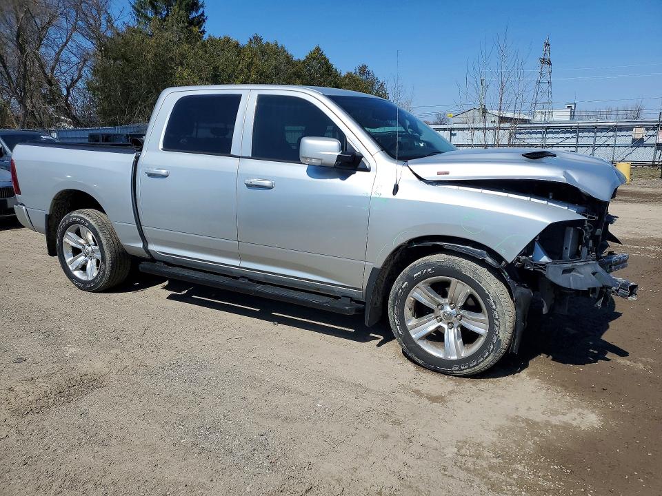 2015 Dodge/ram Ram 1500 Sport Crew მანქანა იყიდება აუქციონზე, vin: 1C6RR7MT4FS532348, აუქციონის ნომერი: 48301126