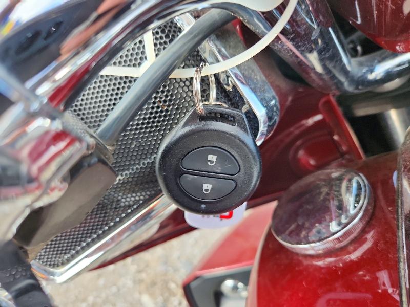 51549256 :رقم المزاد ، 56KTRAAA9H3346097 vin ، 2017 Indian Motorcycle Co. Roadmaster مزاد بيع