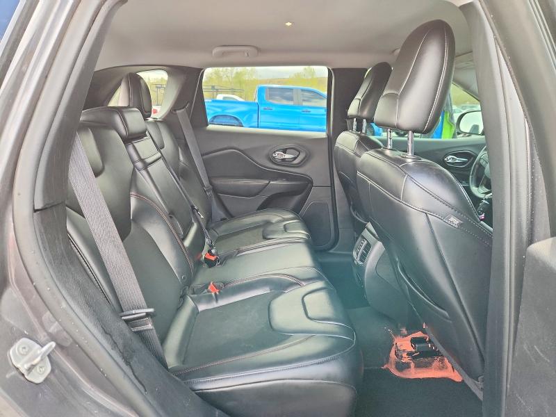 51698456 :رقم المزاد ، 1C4PJMBX7KD395478 vin ، 2019 Jeep Cherokee مزاد بيع