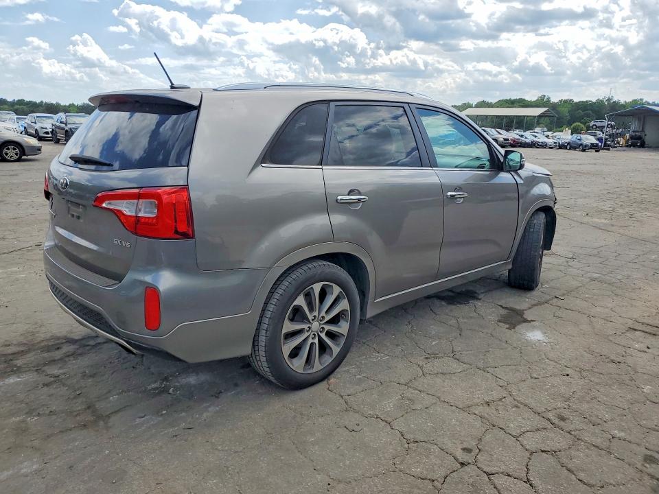 Продажа на аукционе авто 2015 Kia Sorento, vin: 5XYKW4A77FG580229, номер лота: 50173646
