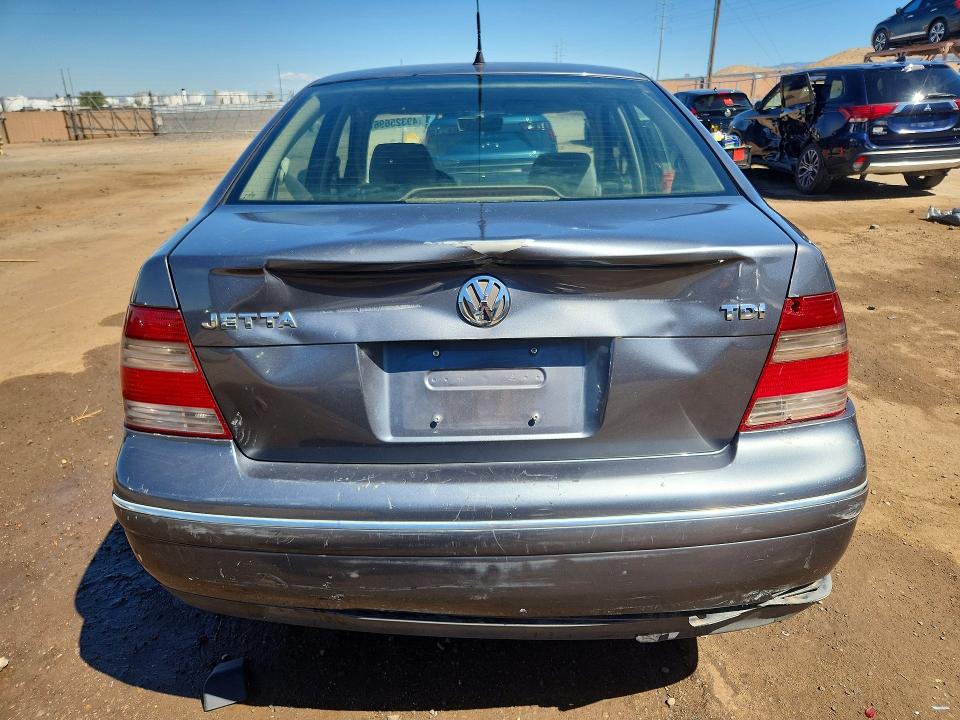 49325696 :رقم المزاد ، 3VWRR69M34M111244 vin ، 2004 Volkswagen Jetta مزاد بيع