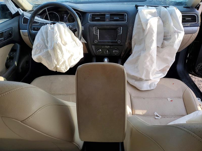 48046676 :رقم المزاد ، 3VWDB7AJ9HM222571 vin ، 2017 Volkswagen Jetta مزاد بيع