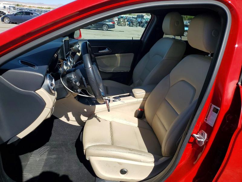 50653696 :رقم المزاد ، WDCTG4GB3GJ262035 vin ، 2016 Mercedes-benz Gla مزاد بيع